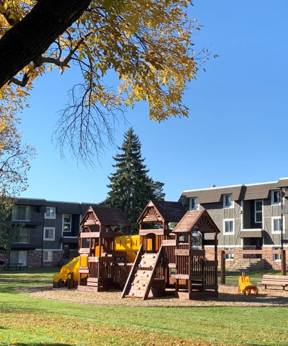 Moonraker Apartments Apartments in Brooklyn Park, MN